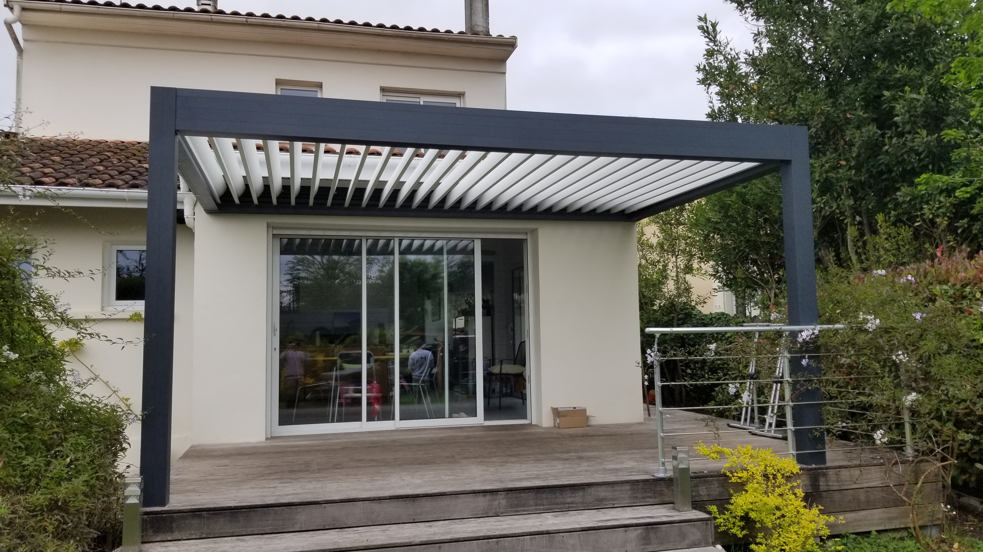 LES MENUISERIES DE CAPEYRON showroom 18