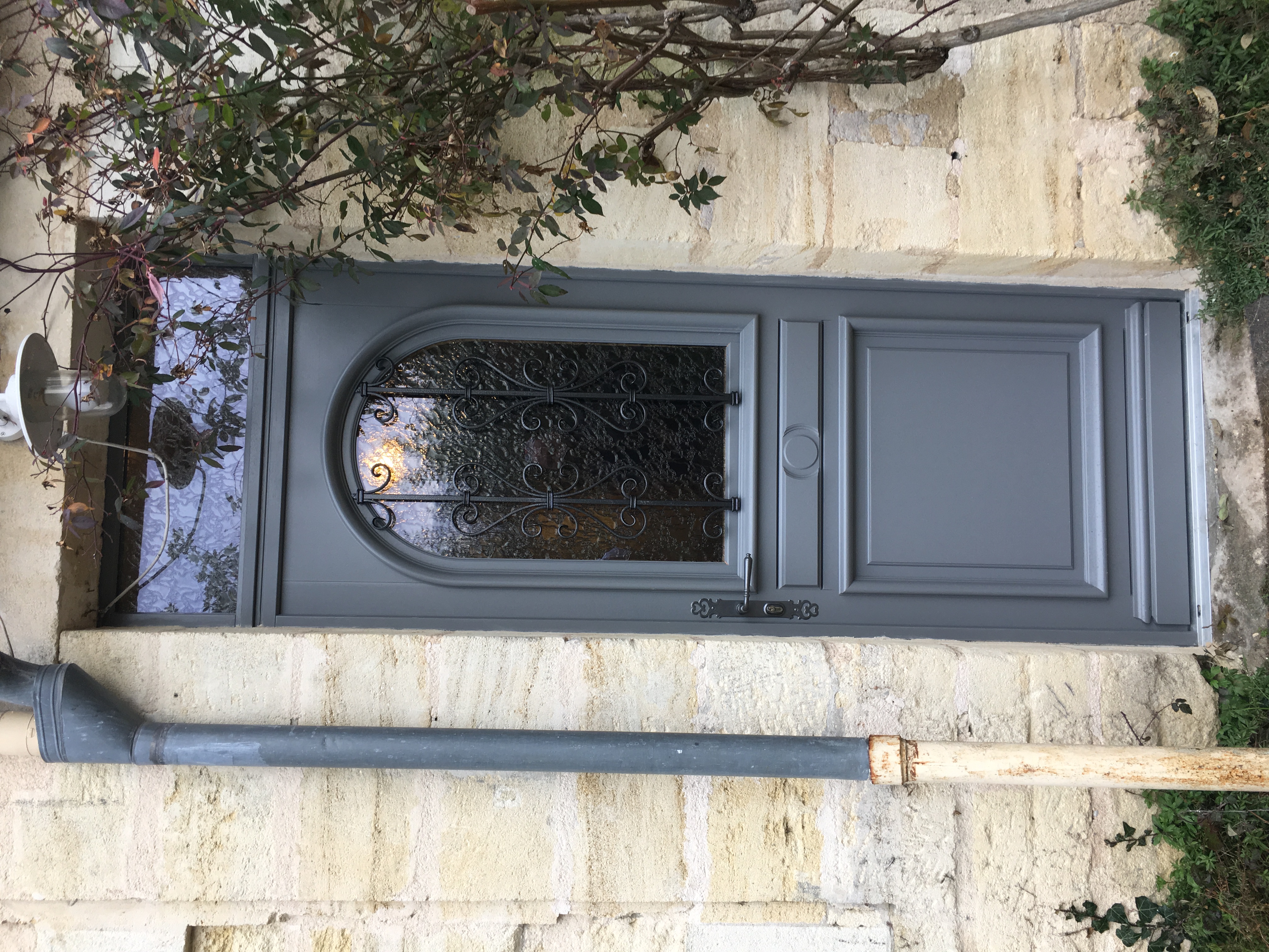 LES MENUISERIES DE CAPEYRON showroom 107