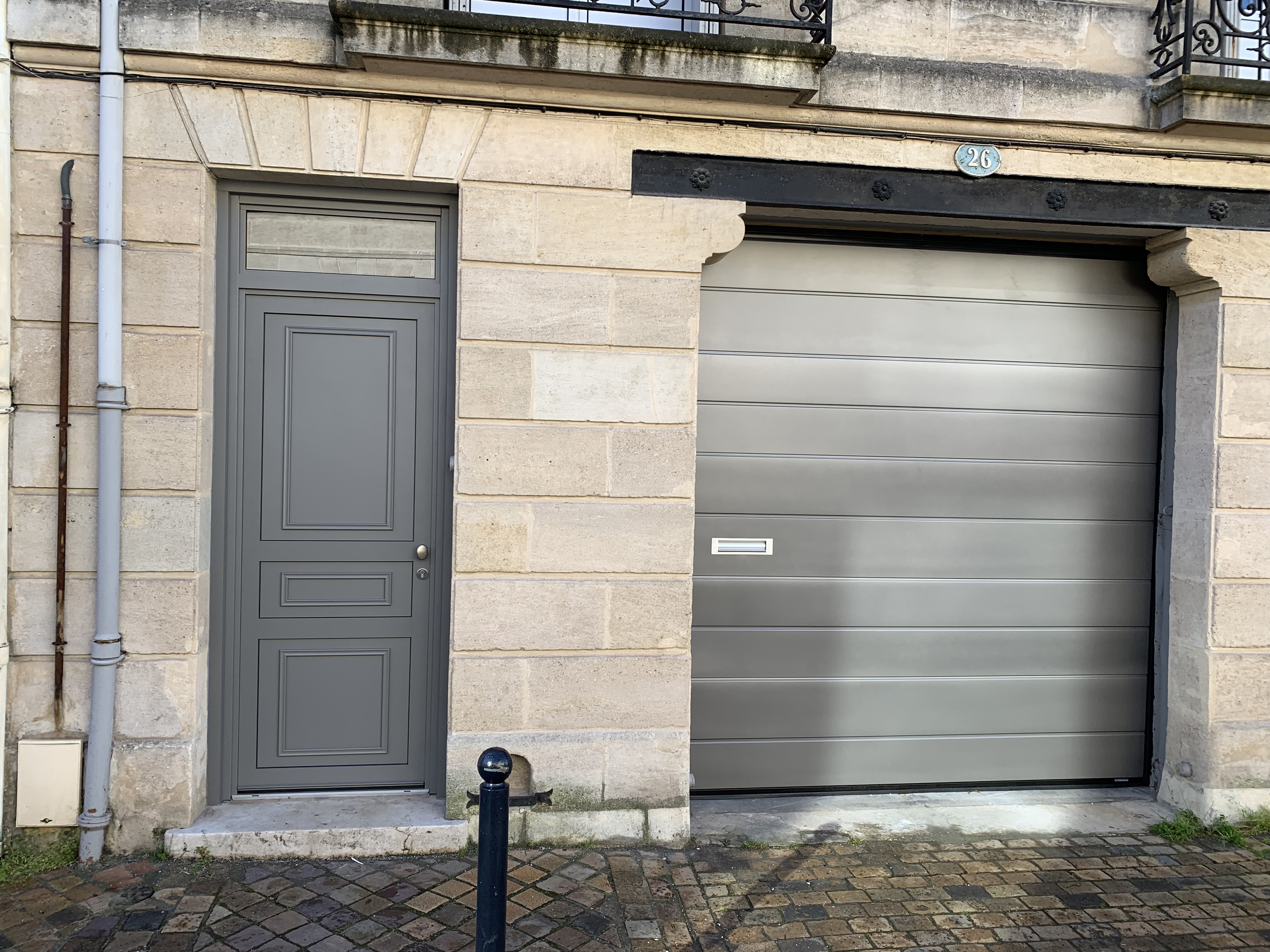 LES MENUISERIES DE CAPEYRON showroom 68